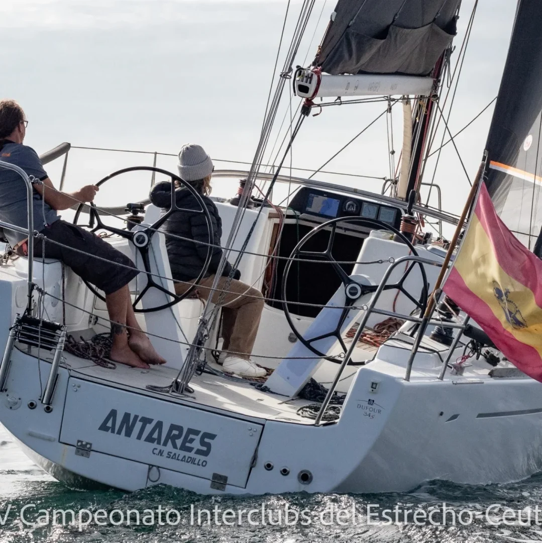 Barco Antares