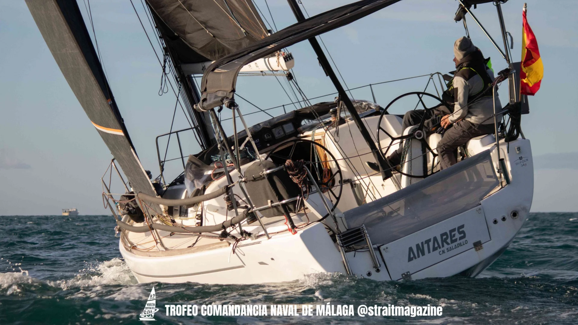 Barco Antares